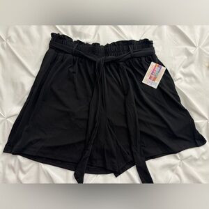 LuLaRoe Ella Black High Waist Women's Shorts. POCKETS! L, NWT